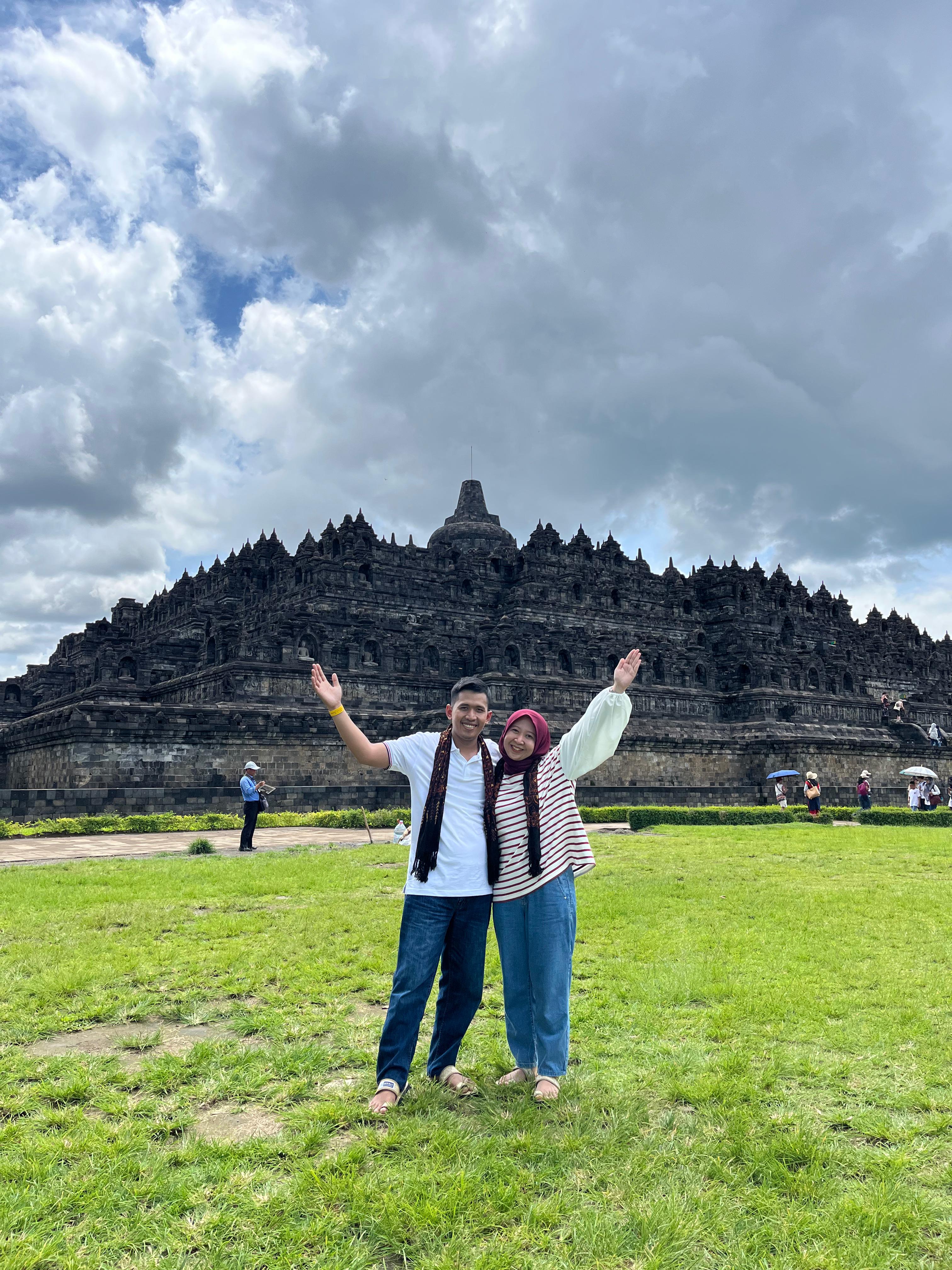 Candi Borobudur - Merapi Lava Tour